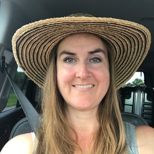 Meet your Posher, Kara